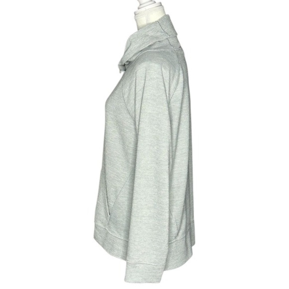 L.L.Bean Womens Gray Shawl Neck Pullover Athletic Sweatshirt‎ Size Medium - Picture 3 of 16